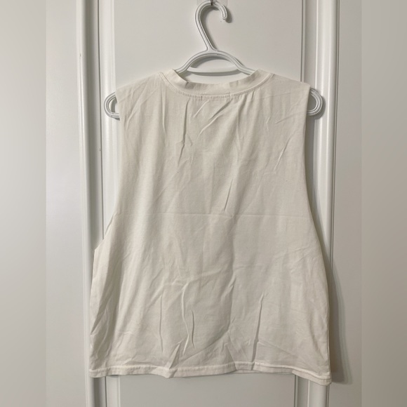 Top - Picture 2 of 3